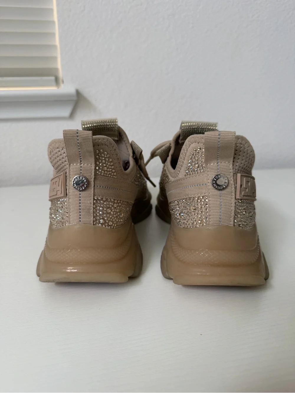 STEVE MADDEN maxima sneakers